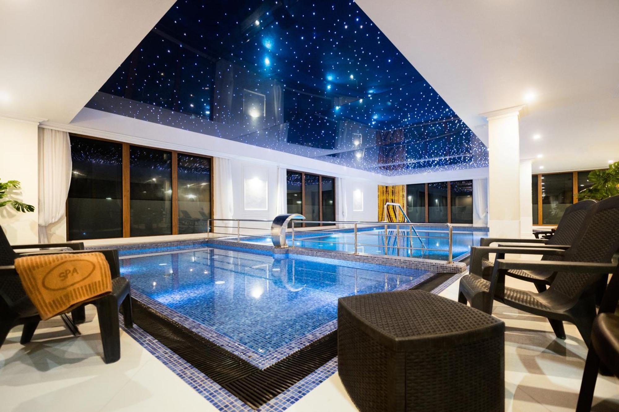 Olivina Park Spa - Domki Z Dostepem Do Krytego Basenu, Saun, Wyzywienia I Atrakcji Dla Dzieci Niechorze Exterior photo