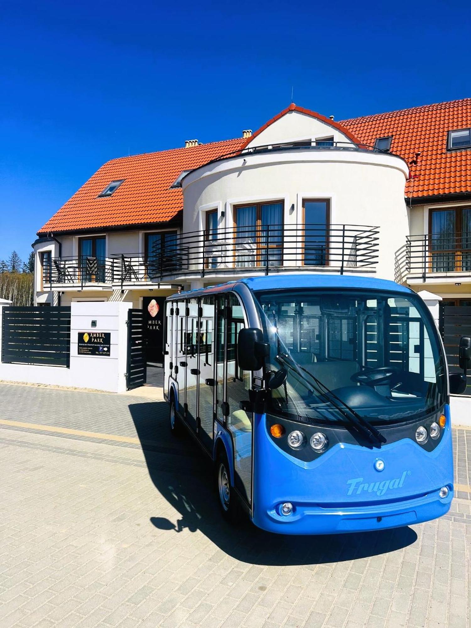 Olivina Park Spa - Domki Z Dostepem Do Krytego Basenu, Saun, Wyzywienia I Atrakcji Dla Dzieci Niechorze Exterior photo