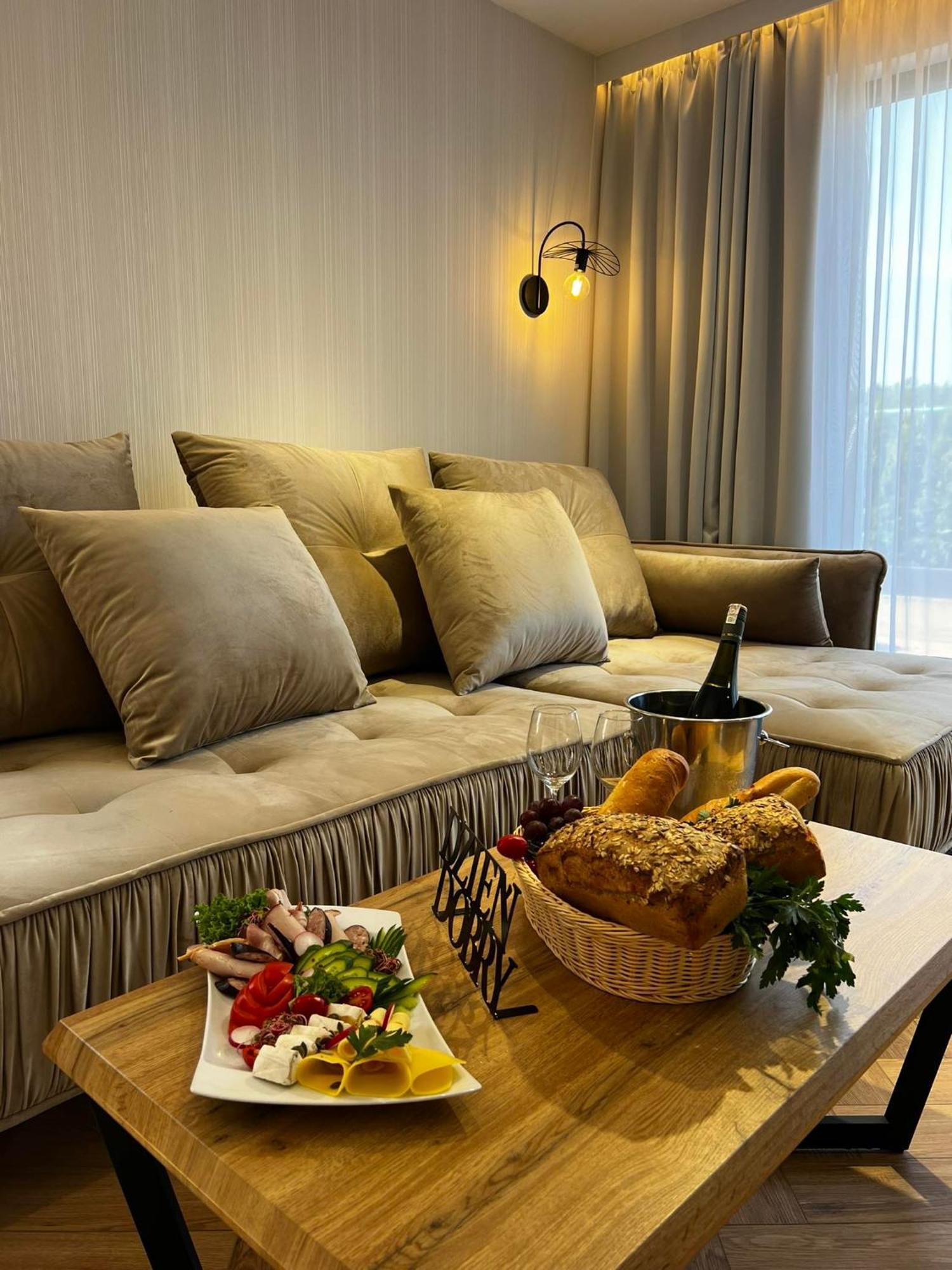 Olivina Park Spa - Domki Z Dostepem Do Krytego Basenu, Saun, Wyzywienia I Atrakcji Dla Dzieci Niechorze Exterior photo